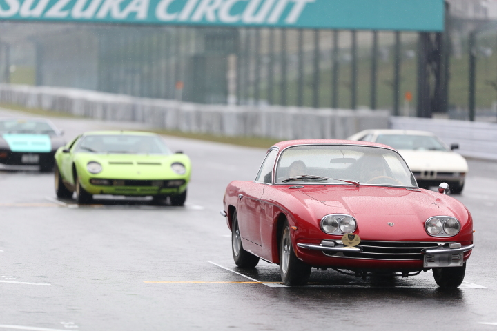 ピットウォーク: ランボルギーニ旧車のパレード