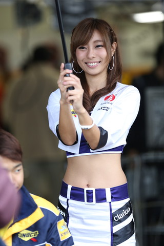 ピットウォーク: レースクイーン