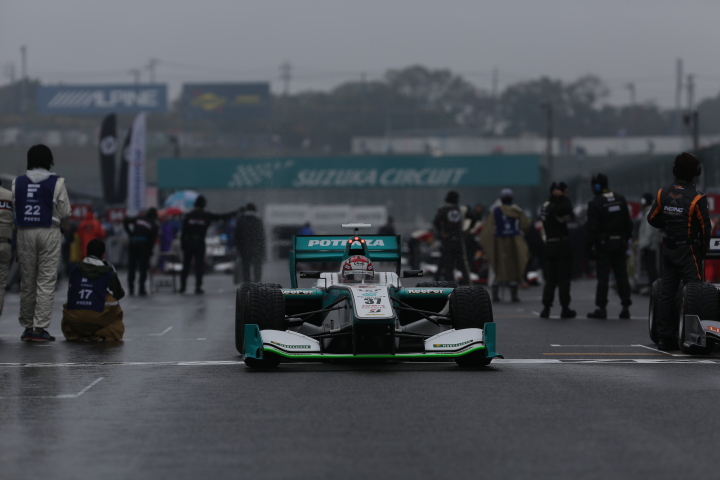 決勝レース2: 中嶋一貴（PETRONAS TEAM TOM'S）