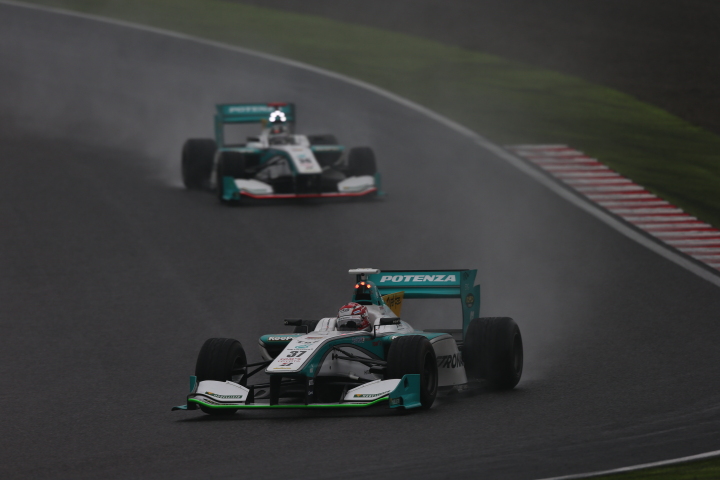 決勝レース2: 中嶋一貴（PETRONAS TEAM TOM'S）