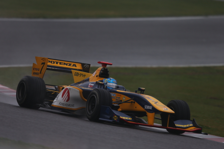 決勝レース2: 平川亮（KYGNUS SUNOCO Team LeMans）