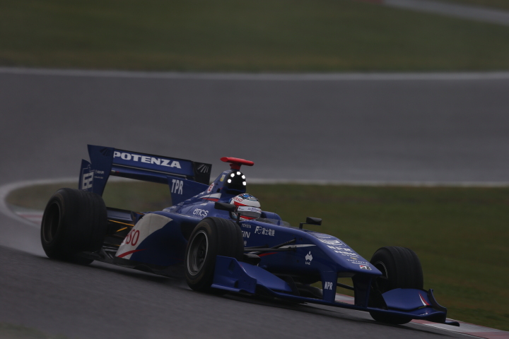 決勝レース2: 嵯峨宏紀（TOCHIGI Le Beausset Motorsports）