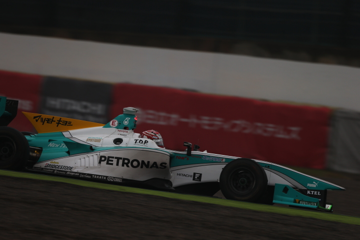 決勝レース2: 中嶋一貴（PETRONAS TEAM TOM'S）