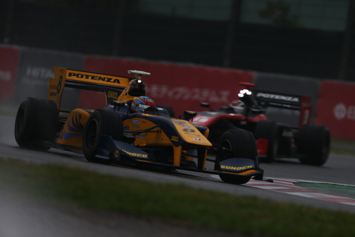 決勝レース2: ロイック・デュバル（KYGNUS SUNOCO Team LeMans）