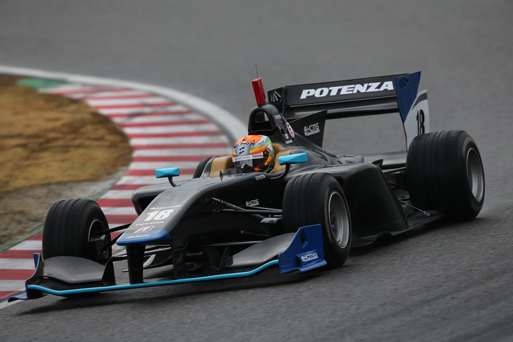 ファン感謝デー公開テスト: CarNo.18 中山雄一（KCMG／TOYOTA RI4A）