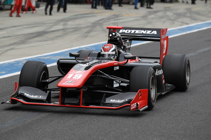 フリー走行2回目: 3位はジョアオ・パオロ・デ・オリベイラ（インパル）