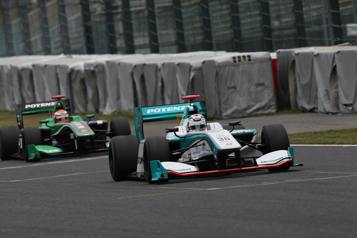 アンドレ・ロッテラーとジェームス・ロシターの争い