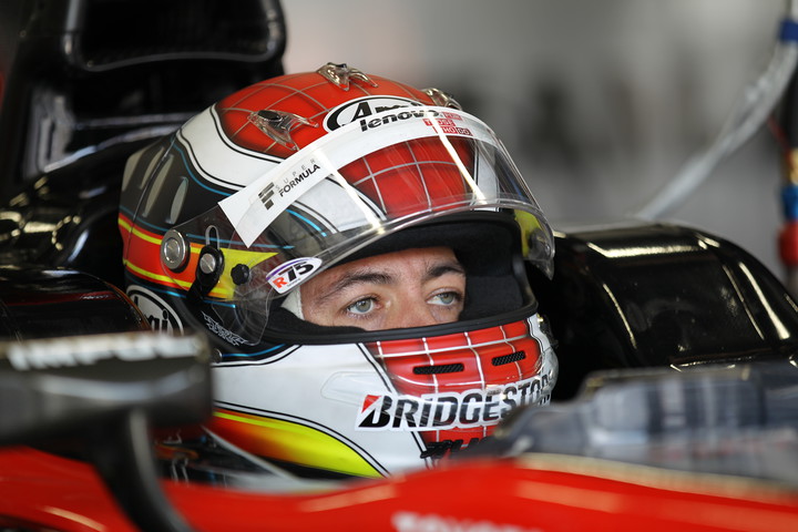 ノックアウト予選: 第1レースポールポジション、第2レース2位のジョアオ・パオロ・デ・オリベイラ（インパル）