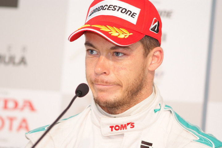 公式予選記者会見: 第1レース3位、第2レースポールポジションのアンドレ・ロッテラー（トムス）