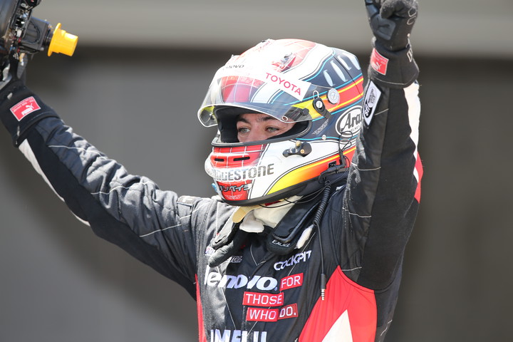 レース1決勝: 優勝したジョアオ・パオロ・デ・オリベイラ（インパル）