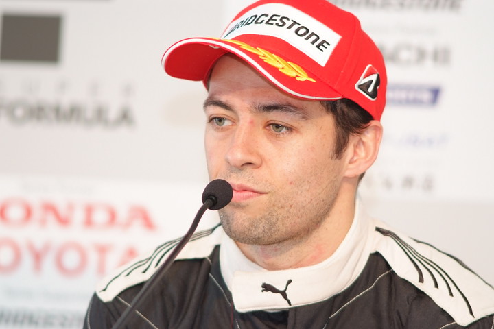 決勝レース1記者会見: 優勝のジョアオ・パオロ・デ・オリベイラ（インパル）