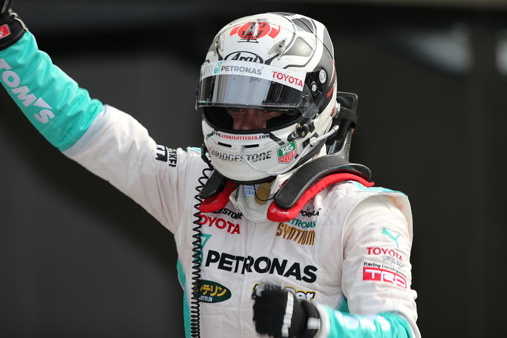 レース2決勝: 優勝したアンドレ・ロッテラー（トムス）