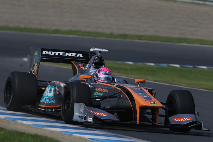 フリー走行1回目: トップタイムは国本雄資（P.MU/CERUMO・INGING SF14）