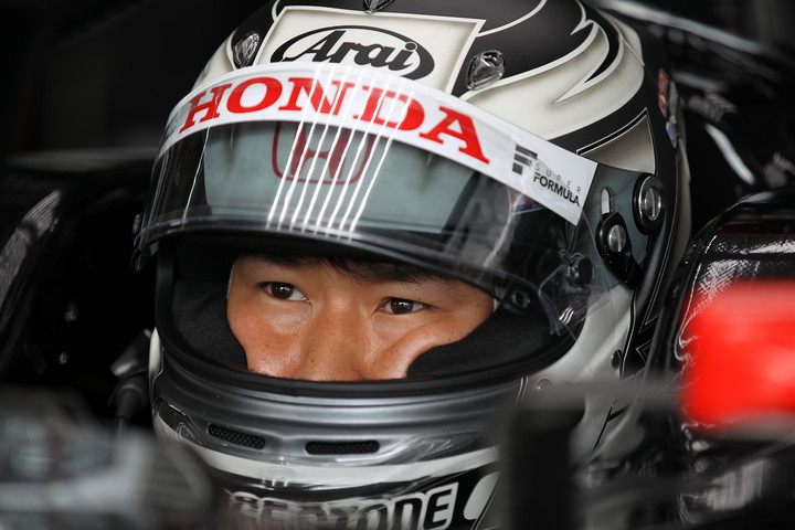 フリー走行2回目: 3位の塚越広大（HP REAL RACING）