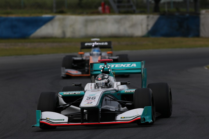 優勝はアンドレ・ロッテラー（PETRONAS TEAM TOM'S）