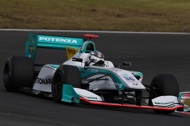 フリー走行1回目: トップタイムはアンドレ・ロッテラー（PETRONAS TEAM TOM'S）