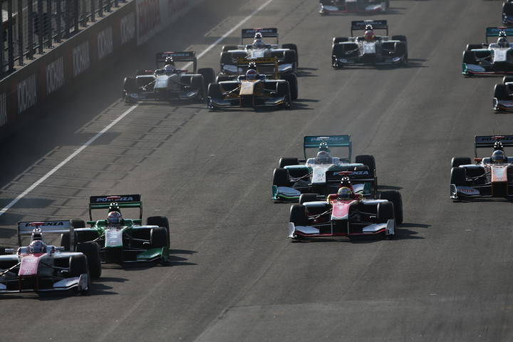 68周の決勝レースがスタートした