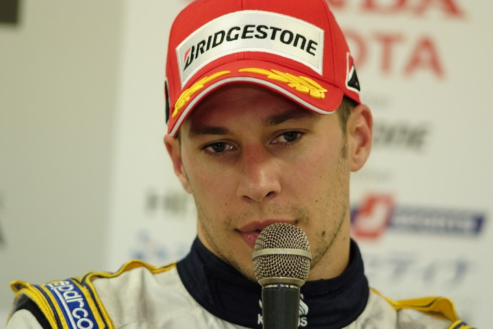 決勝記者会見: 3位のロイック・デュバル（KYGNUS SUNOCO Team LeMans）