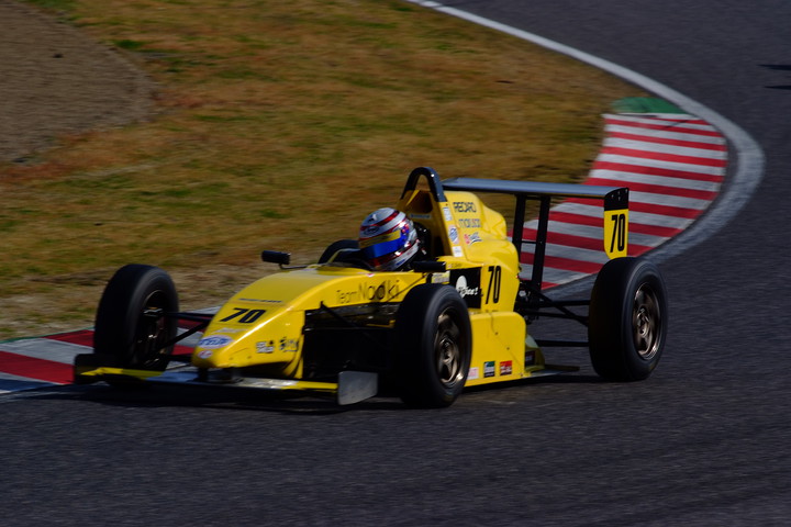 決勝2位は佐藤駿介（Team Naoki☆LEPRIX☆10V）