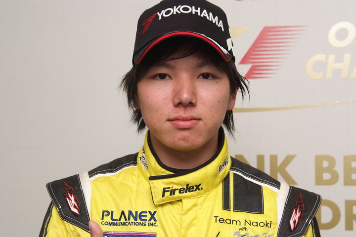 決勝2位の佐藤駿介（チームナオキ・レプリスポーツ10V）