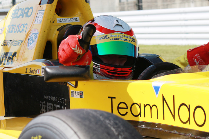 決勝3位は佐藤俊介（Team Naoki☆LEPRIX☆10V）