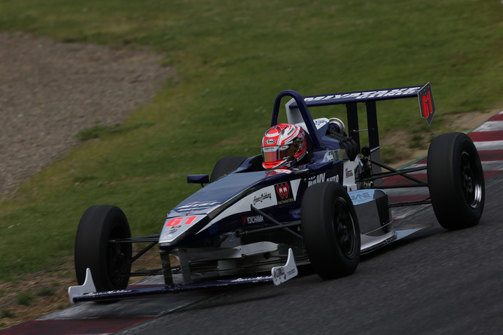 予選3位は牧野任祐（Rn-SPORTS制動屋KK-SⅡ）