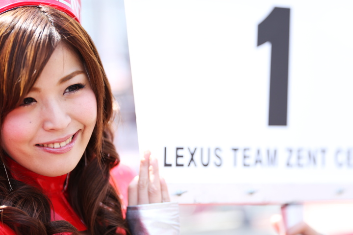 ピットウォーク: レースクイーン