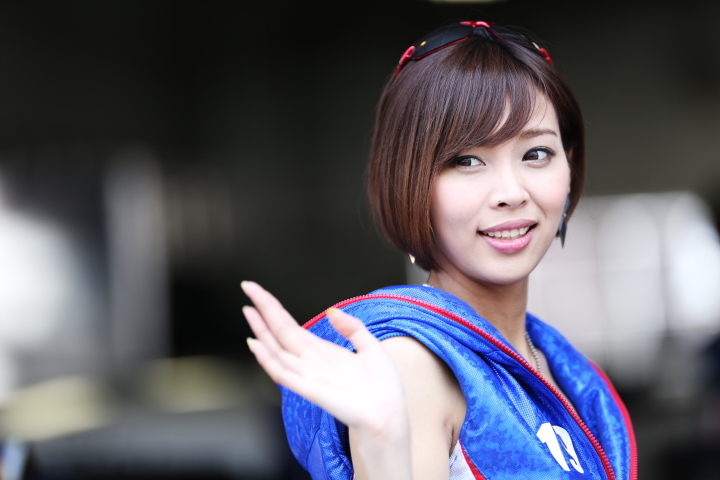 ピットウォーク: レースクイーン