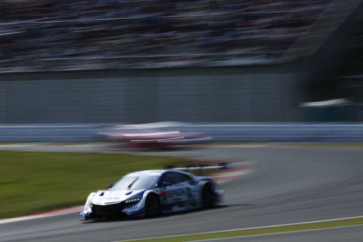 決勝レース: 中嶋大祐／ベルトラン・バゲット組（GT500:Epson NSX CONCEPT-GT）