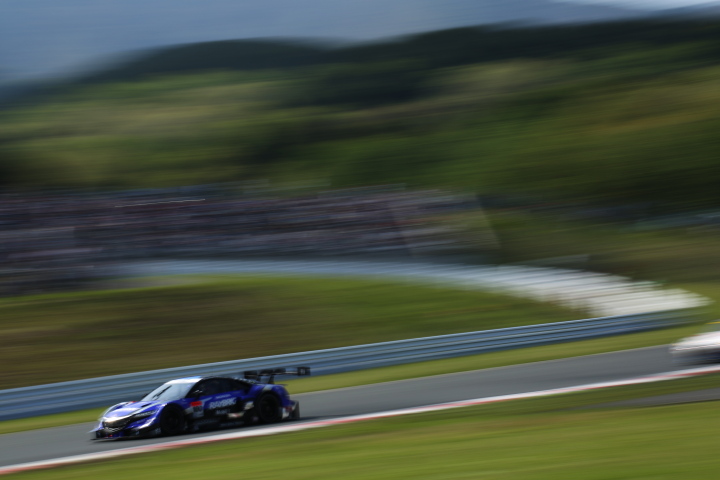 決勝レース: 小暮卓史／武藤英紀組（GT500:RAYBRIG NSX CONCEPT-GT）