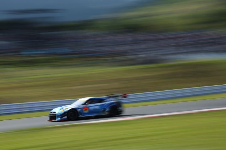 決勝レース: 岩崎祐貴／影山正美組（GT300:IWASAKI apr GT-R）