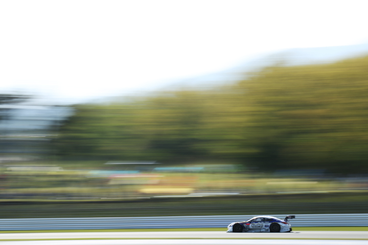 決勝レース: 伊藤大輔／アンドレア・カルダレッリ組（GT500:KeePer TOM'S RC F）