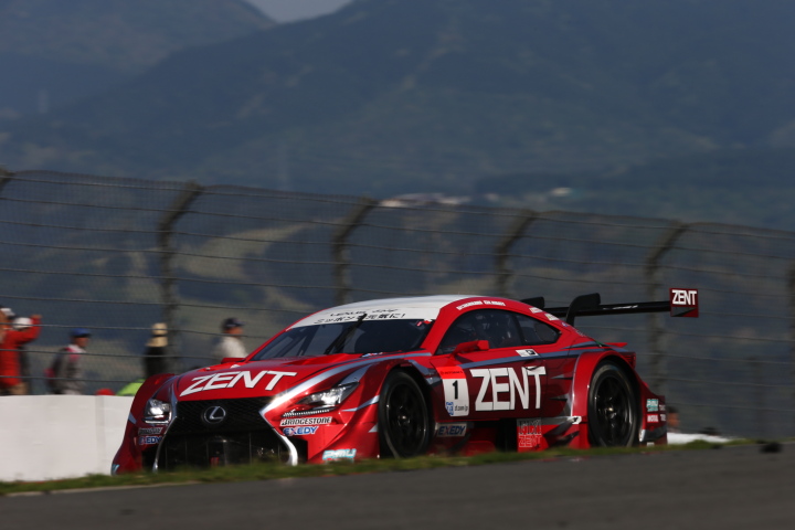 決勝レース: 立川祐路／平手晃平組（GT500:ZENT CERUMO RC F）