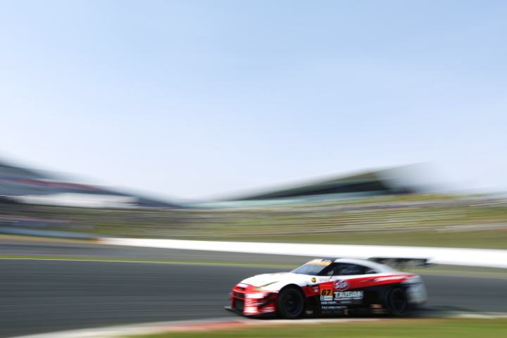 決勝レース: 横溝直輝／密山祥吾組（GT300:STP タイサン GAIA POWER GT-R）