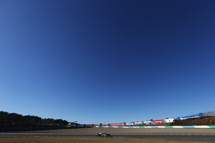 公式テスト: GT500クラス・伊藤大輔／アンドレア・カルダレッリ組のKeePer TOM'S RC F