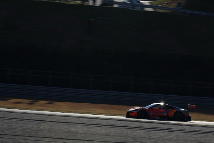 公式テスト: GT500クラス・ヴィンタントニオ・リウッツィ／松浦孝亮組のARTA NSX CONCEPT-GT