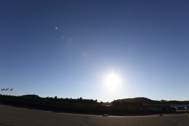 公式テスト: この日も好天に恵まれた