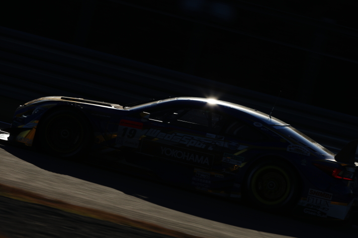 公式テスト: GT500クラス・脇阪寿一／関口雄飛組のWedsSport ADVAN RC F