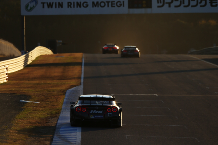 公式テスト: GT500クラス・本山哲／柳田真孝組のS Road MOLA GT-R