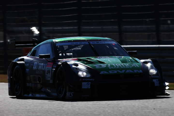 公式練習: GT500クラス・ミハエル・クルム／佐々木大樹組のD'station ADVAN GT-R