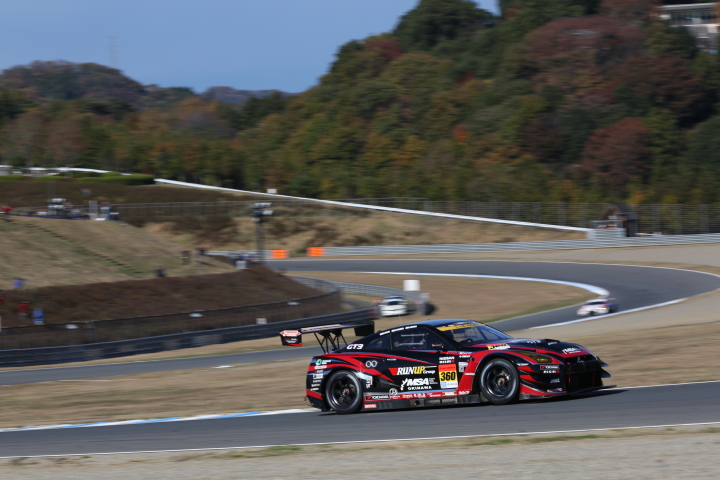 公式練習: GT300クラス・田中篤／吉田広樹組のOKINAWA MSA・RUN UP GT-R
