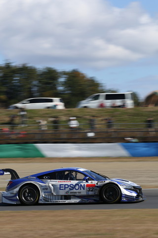 公式練習: GT500クラス・中嶋大祐／ベルトラン・バゲット組のEpson NSX CONCEPT-GT
