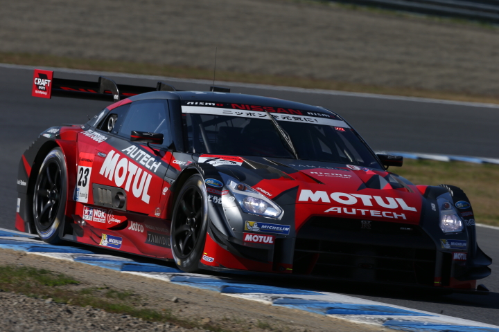 公式練習: GT500クラス・松田次生／ロニー・クインタレッリ組のMOTUL AUTECH GT-R