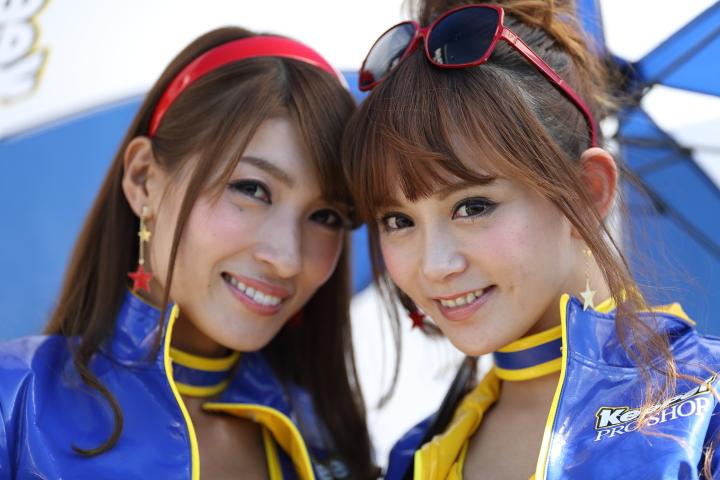 ピットウォーク: レースクイーン