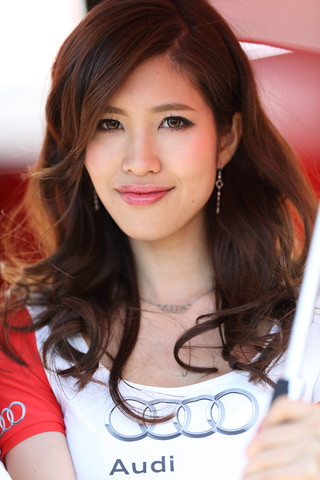 ピットウォーク: レースクイーン