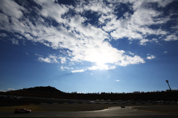 ノックアウト予選Q1: 午後からも快晴