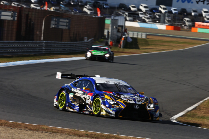 ノックアウト予選Q1: 関口雄飛（WedsSport ADVAN RC F）