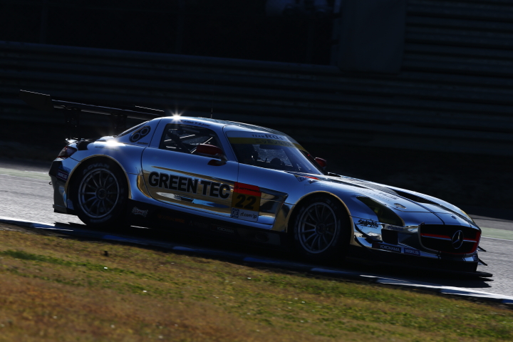 フリー走行: GT300クラス・和田久／城内政樹組のグリーンテックSLS AMG GT3