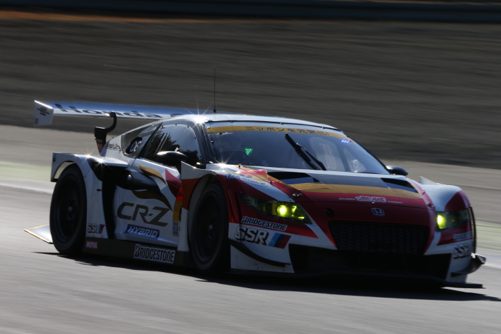 フリー走行: GT300クラス・中山友貴／野尻智紀組のMUGEN CR-Z GT