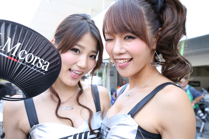 ピットウォーク: レースクィーン